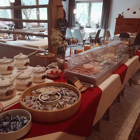 בית הארחה Lindtal - פינקנברג