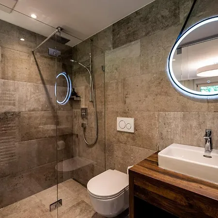 Lindtal - בית הארחה פינקנברג