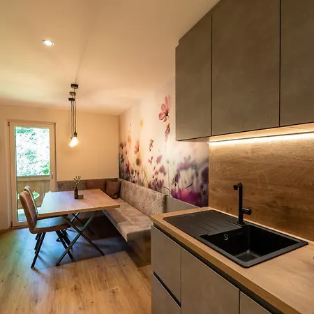 Das Lindtal - Appartements Guest house Finkenberg