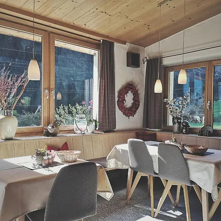 Das Lindtal - Appartements Guest house